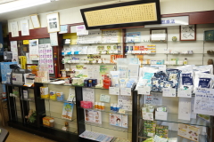 薬眞堂薬局　狭山台店店内